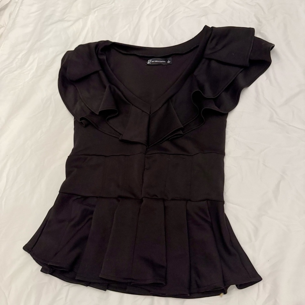 New York & Company size L Elegant Black Ruffle Top stretch